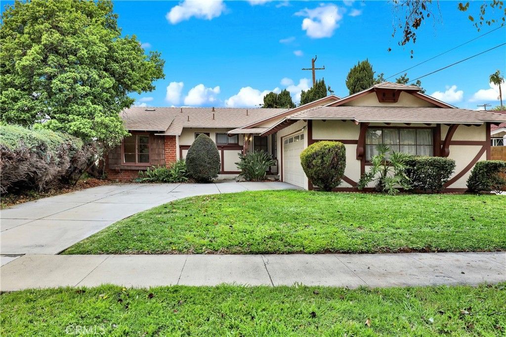 2218 Lewis Street, Santa Ana, CA 92706 Main Photo