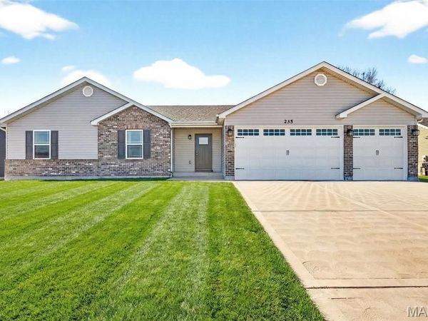 235 Winter Wheat Drive, Wright City, MO 63390