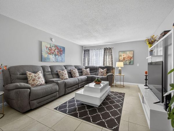 12020 W Greenway Drive, Unit 102, Royal Palm Beach, FL 33411