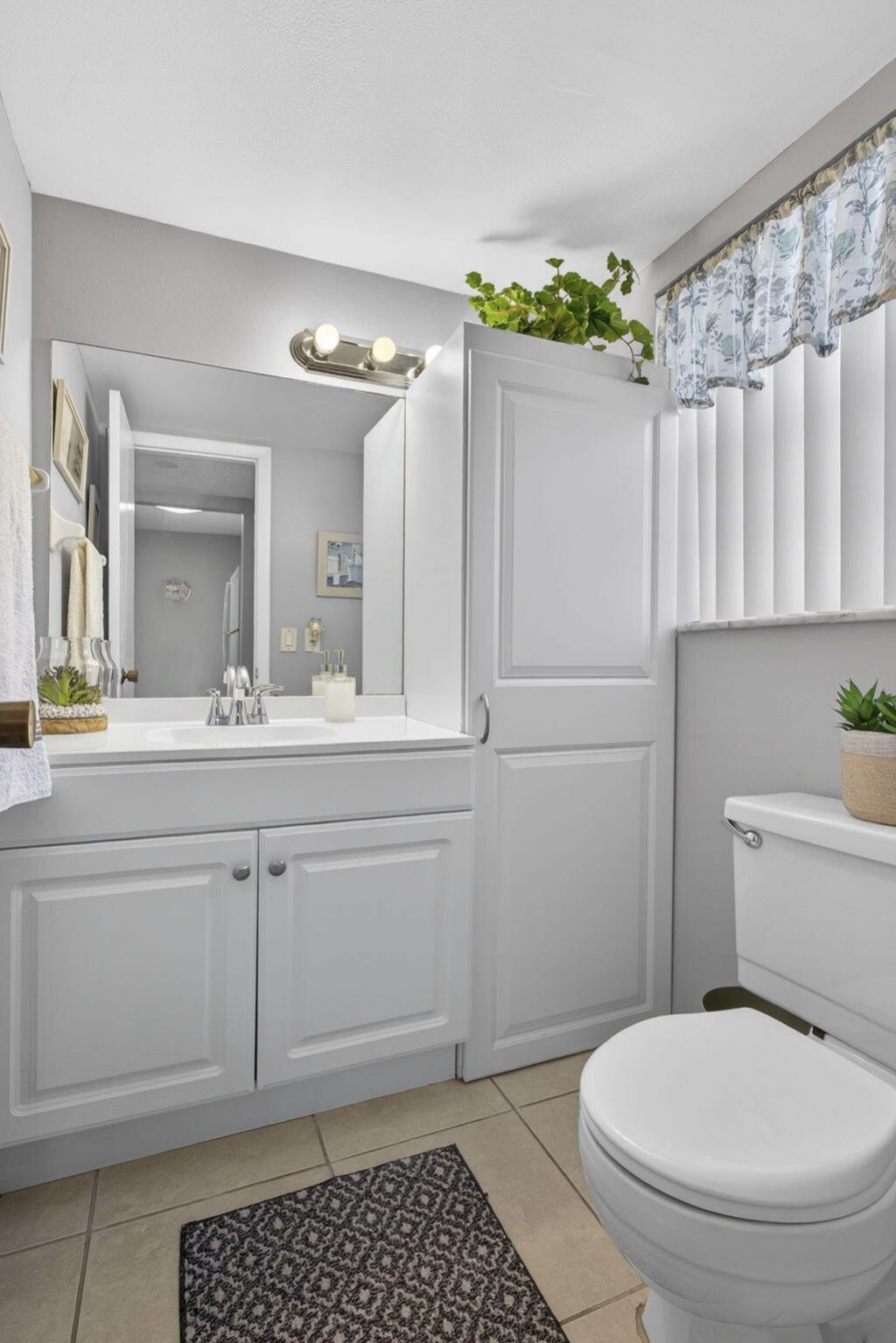 12020 W Greenway Drive, Unit 102, Royal Palm Beach, FL 33411 Photo