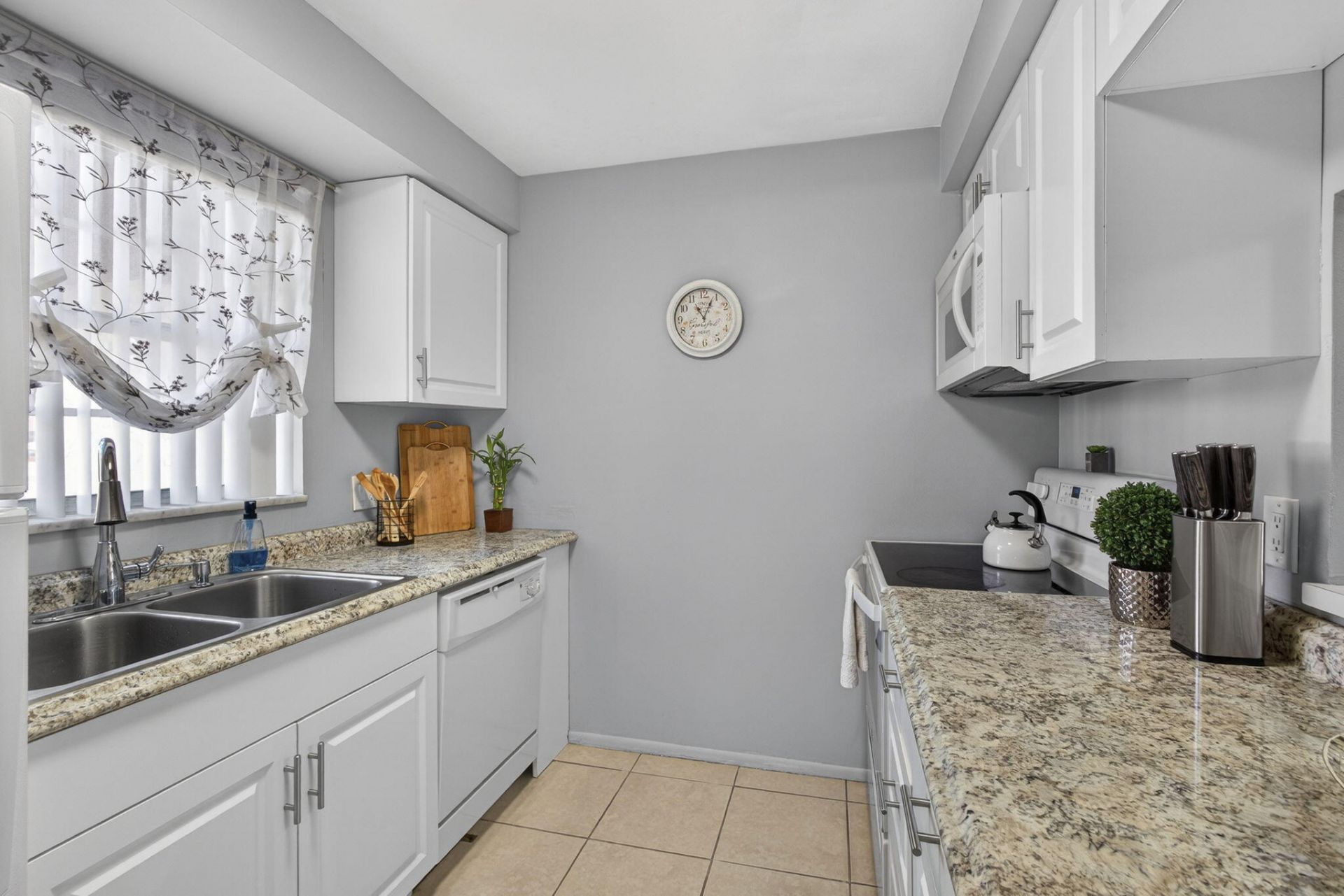 12020 W Greenway Drive, Unit 102, Royal Palm Beach, FL 33411 Photo