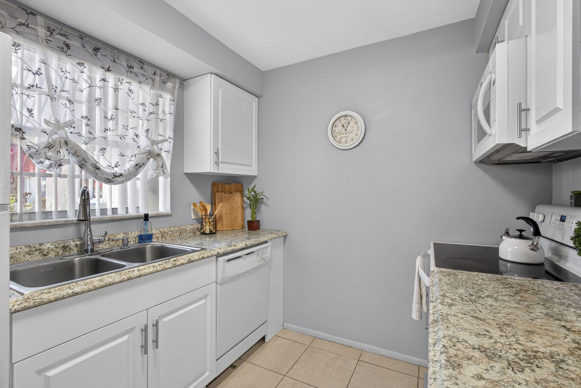 12020 W Greenway Drive, Unit 102, Royal Palm Beach, FL 33411 Photo