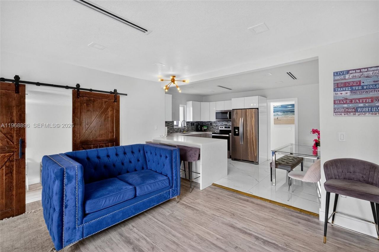 231 NW 44th St , Miami, FL 33127 Photo