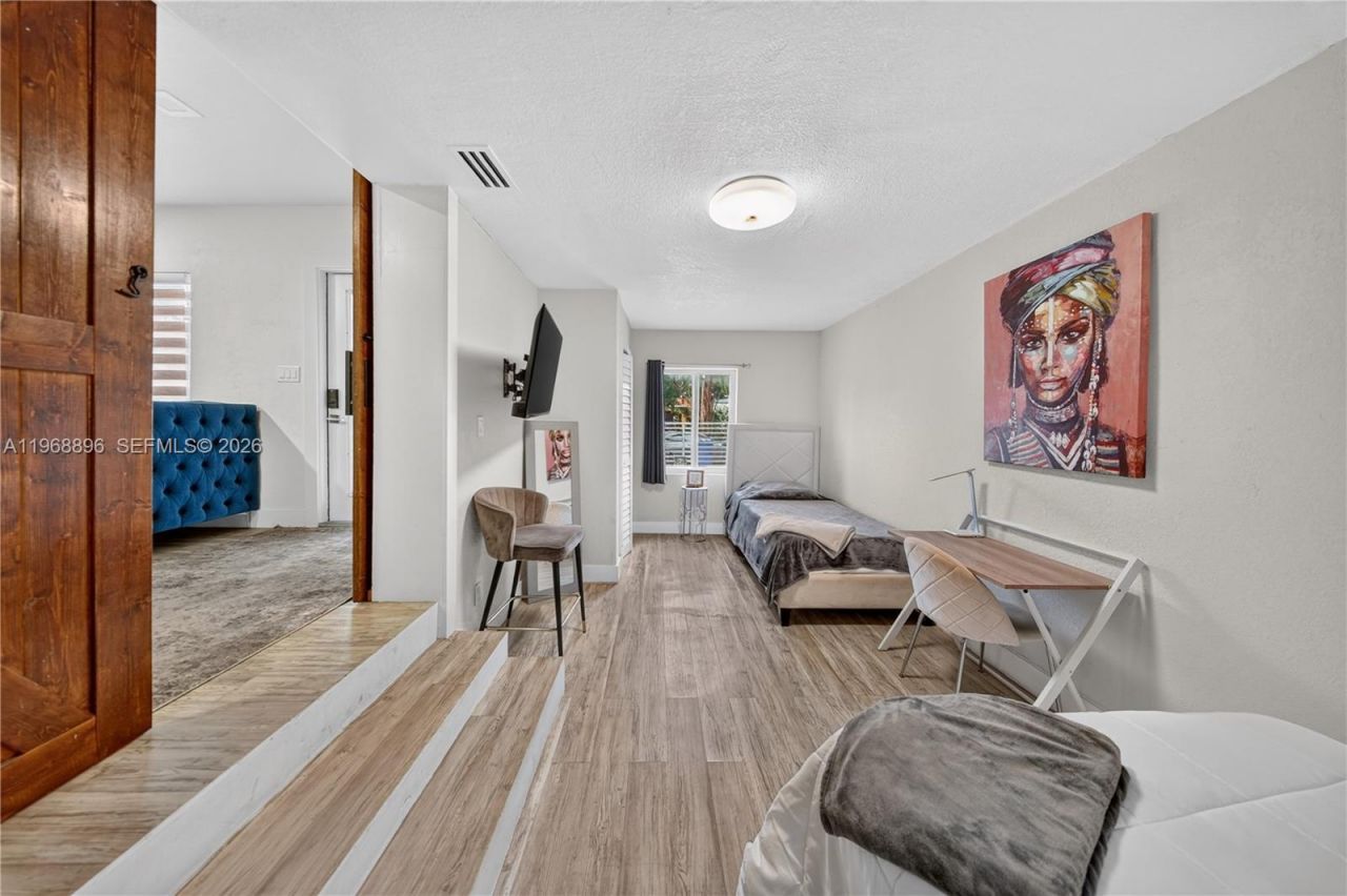 231 NW 44th St, Miami, FL 33127 Photo