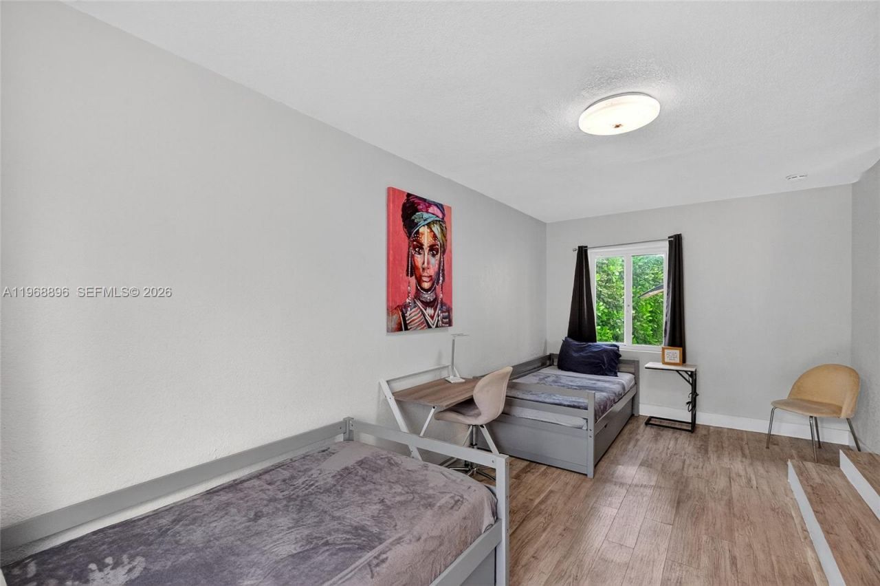 231 NW 44th St , Miami, FL 33127 Photo