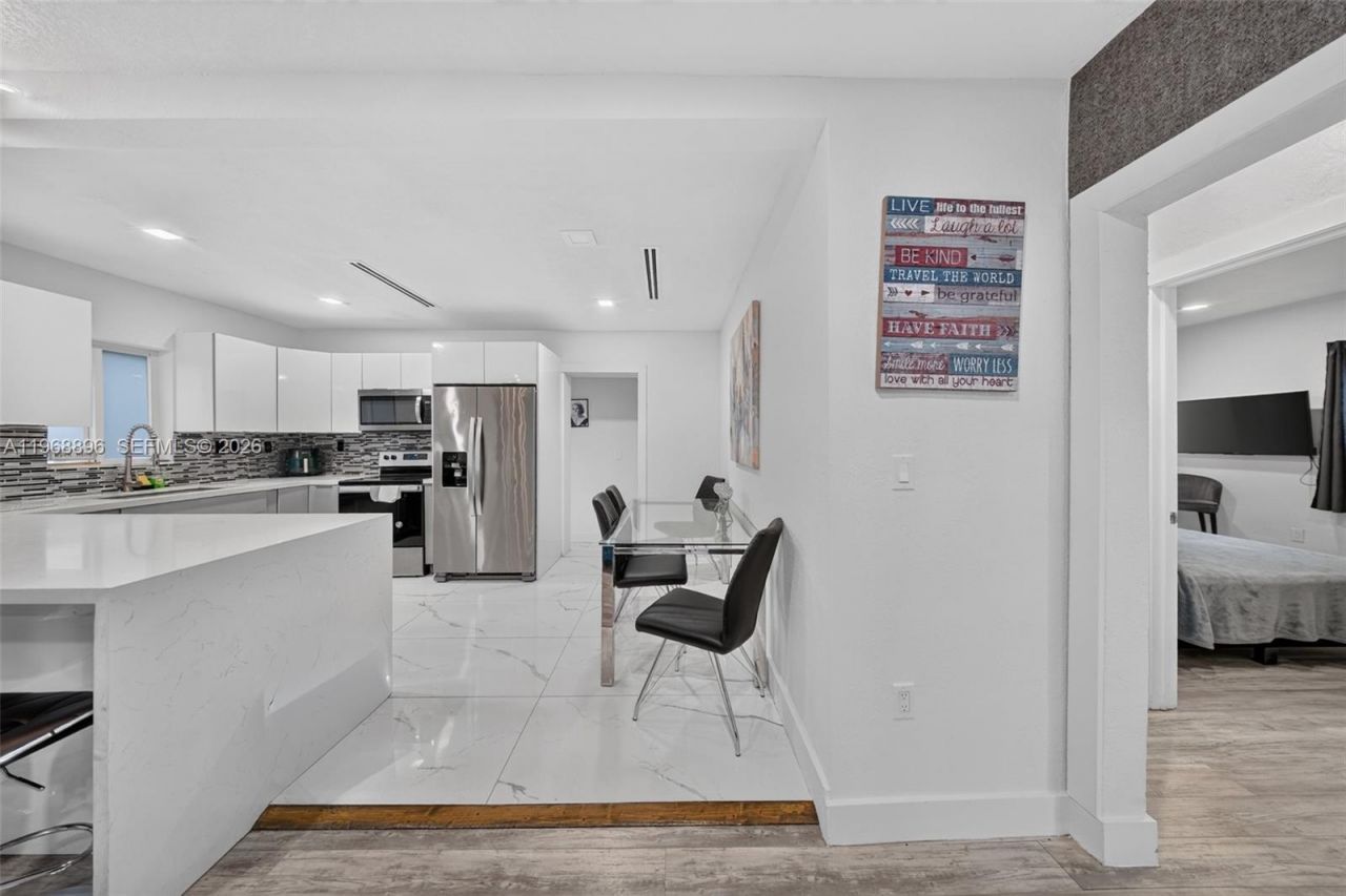 231 NW 44th St, Miami, FL 33127 Photo
