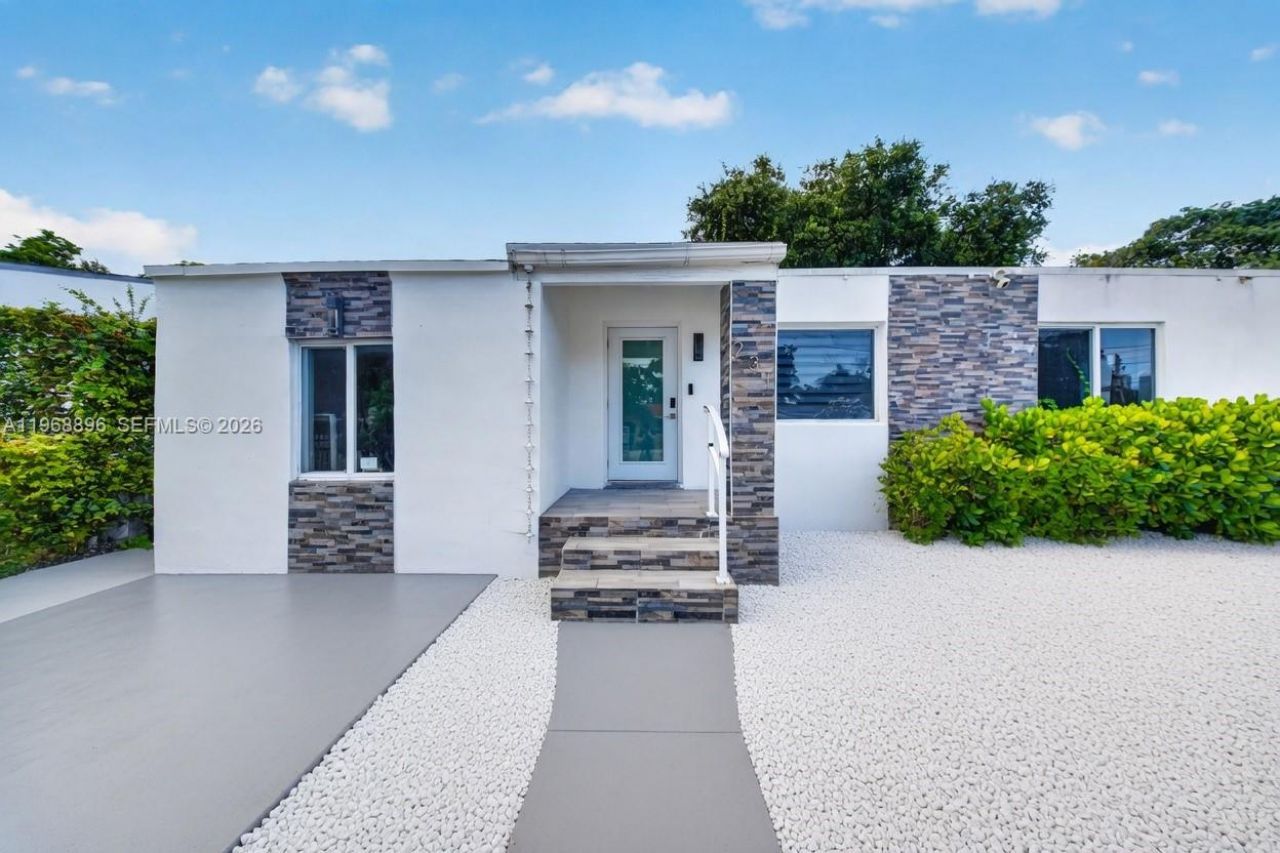 231 NW 44th St, Miami, FL 33127 Photo