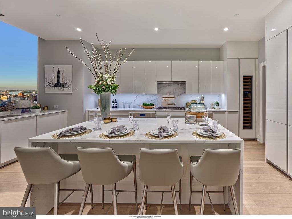 301 S Broad, Unit 4101, Philadelphia, PA 19107 Main Photo