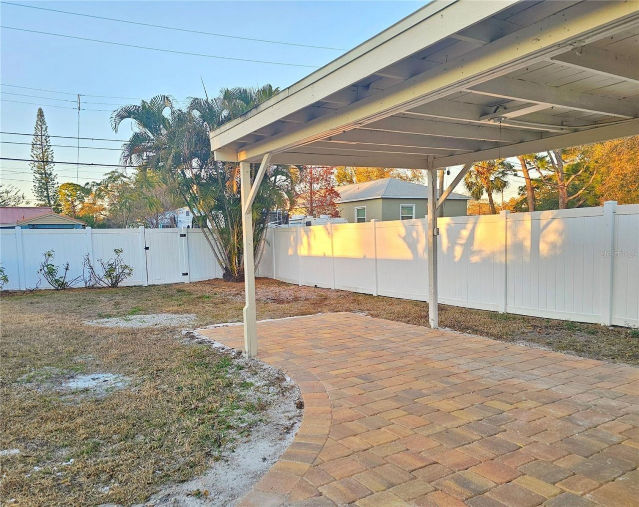 5610 Kelly Drive N, Saint Petersburg, FL 33703 Photo