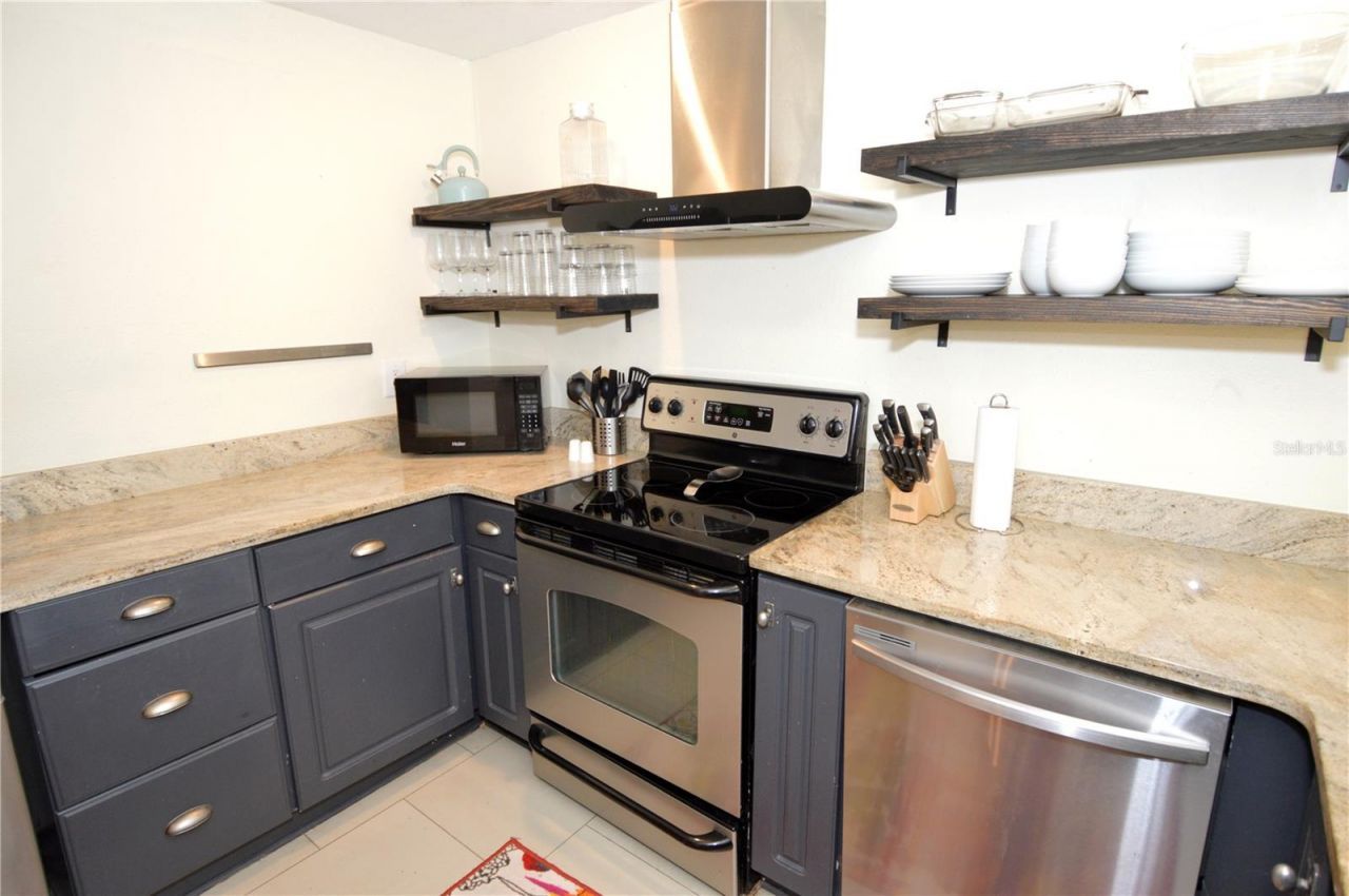 3873 Pompano Drive Se, Unit D, Saint Petersburg, FL 33705 Photo