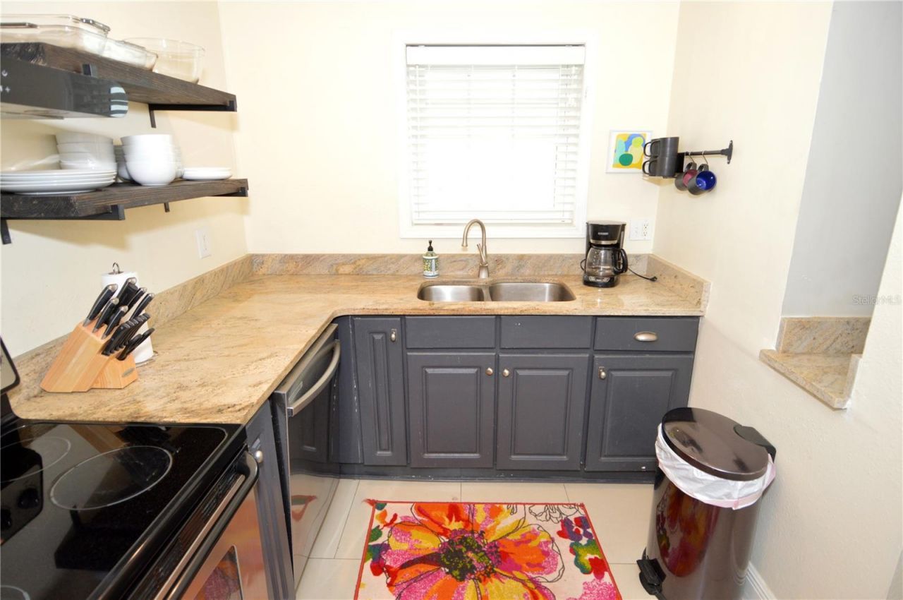 3873 Pompano Drive Se, Unit D, Saint Petersburg, FL 33705 Photo