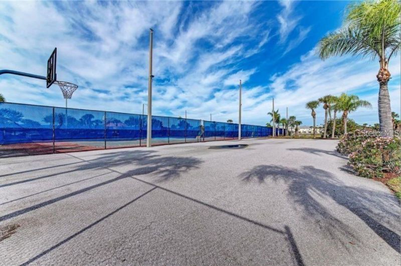 3873 Pompano Drive Se, Unit D, Saint Petersburg, FL 33705 Photo