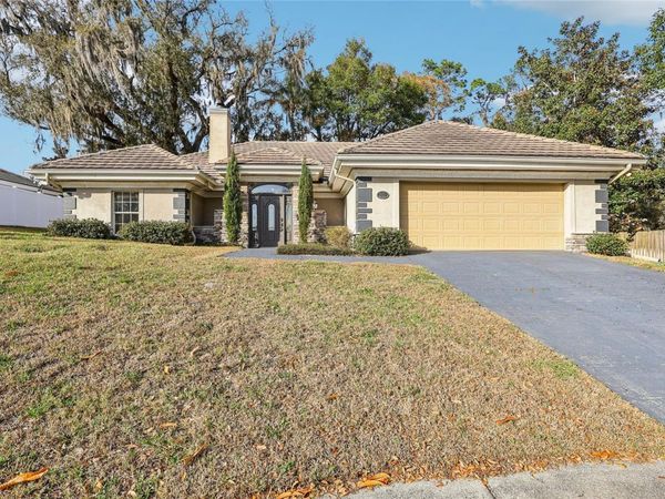 2115 OAK LEAF CIRCLE, MOUNT DORA, FL 32757