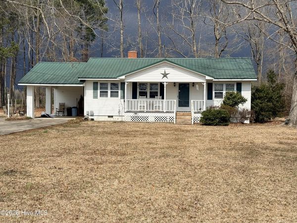 496 Hondros Road, Clinton, NC 28328