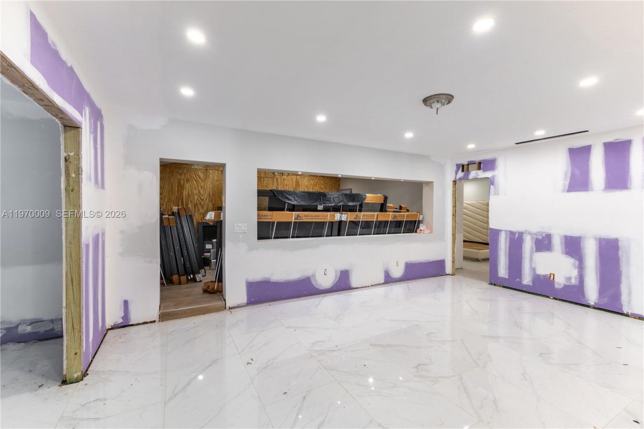 4555 Alton Rd , Miami Beach, FL 33140 Photo