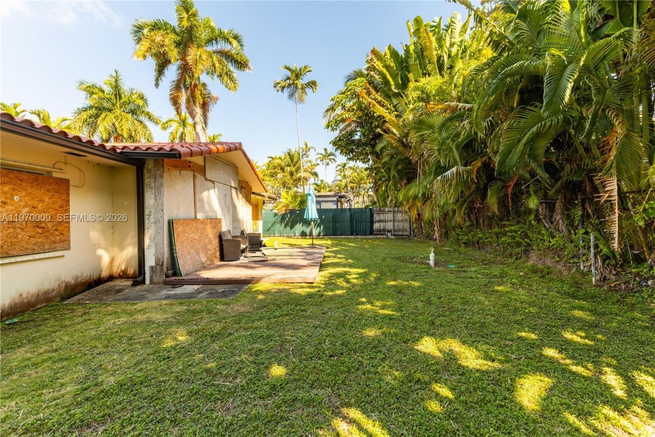 4555 Alton Rd , Miami Beach, FL 33140 Photo