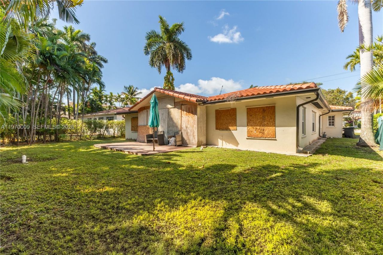 4555 Alton Rd , Miami Beach, FL 33140 Photo