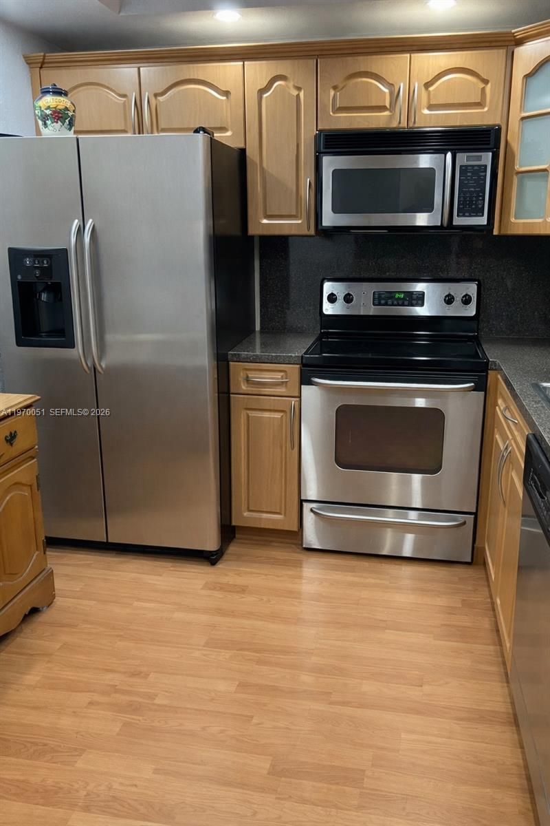 7732 Camino Real, Unit f-104, Miami, FL 33143 Photo