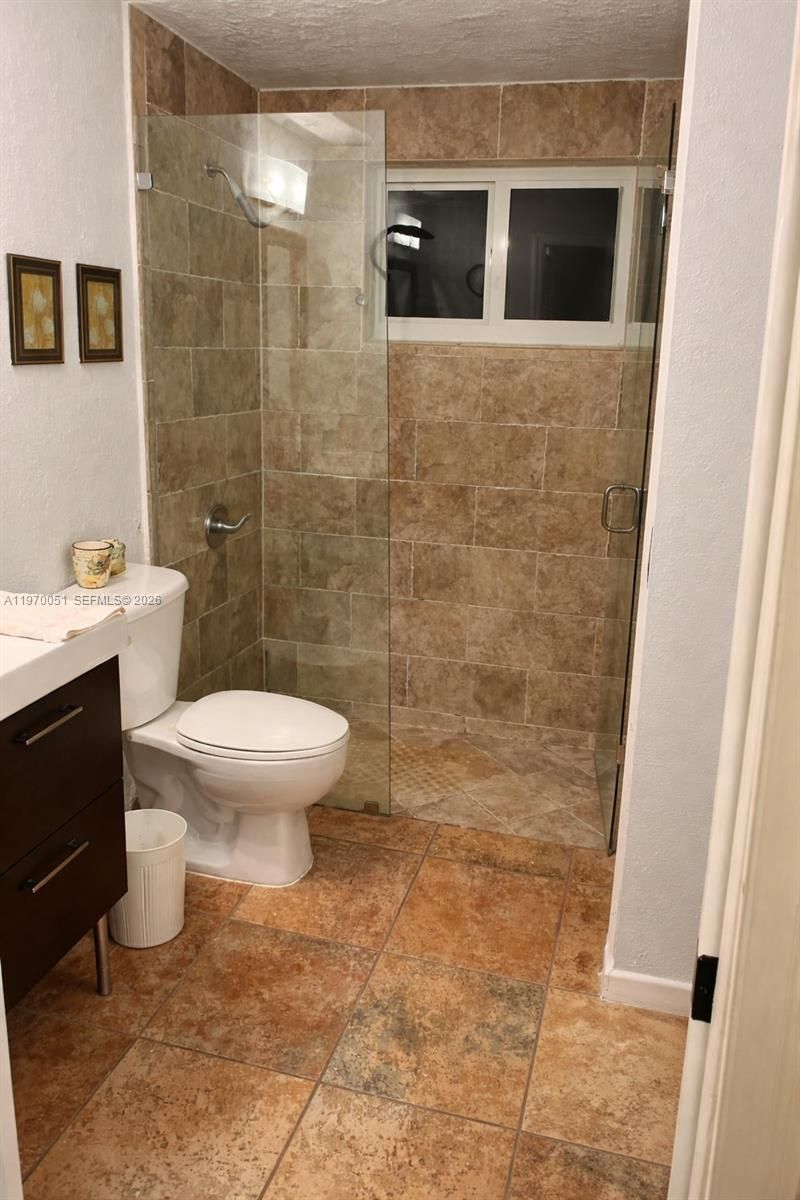 7732 Camino Real, Unit f-104, Miami, FL 33143 Photo