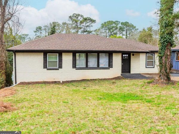 2835 Laguna Drive, Decatur, GA 30032