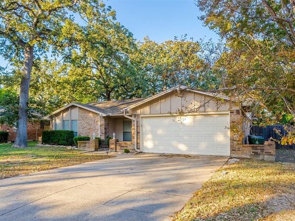 5602 Kingstree Court, Arlington, TX 76017