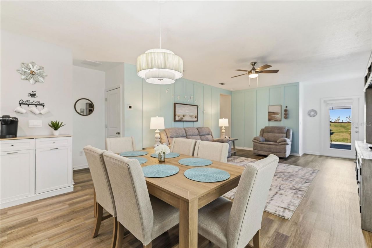 3387 Hilltop Circle, Bradenton, FL 34211 Photo