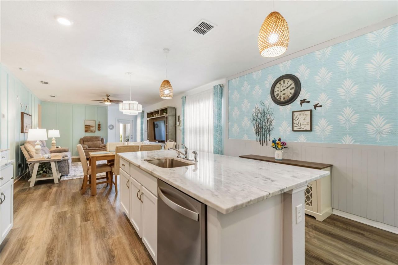 3387 Hilltop Circle, Bradenton, FL 34211 Photo