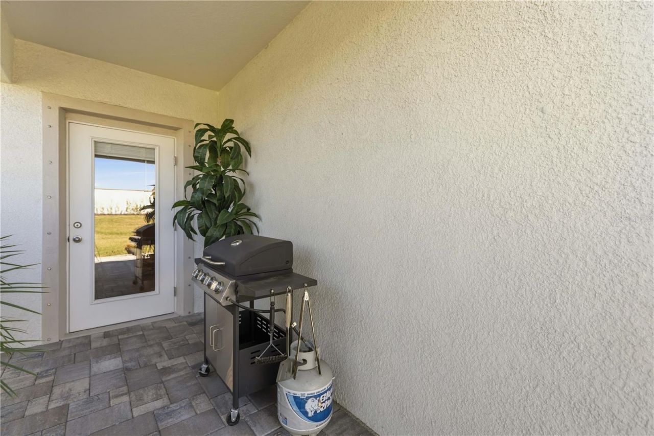 3387 Hilltop Circle, Bradenton, FL 34211 Photo