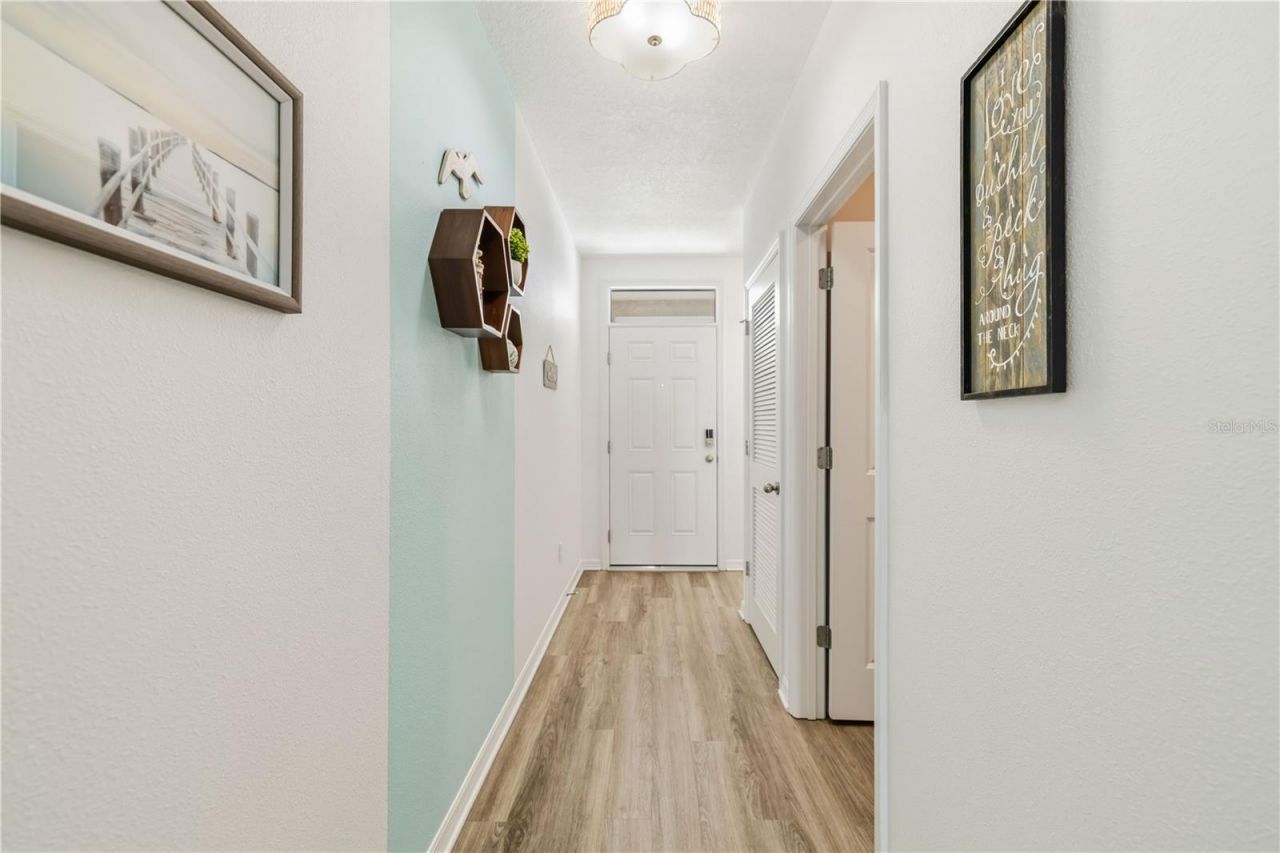 3387 Hilltop Circle, Bradenton, FL 34211 Photo