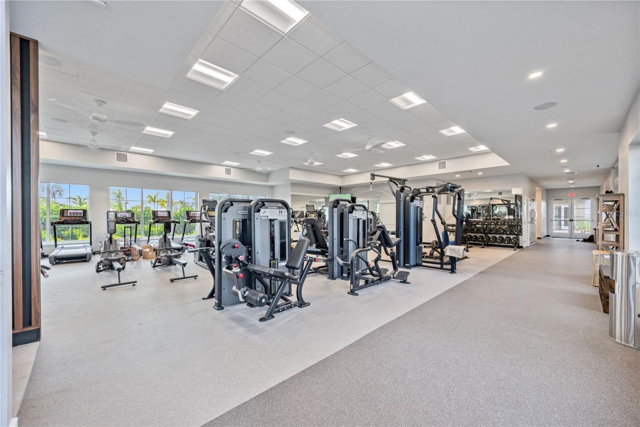 3387 Hilltop Circle, Bradenton, FL 34211 Photo