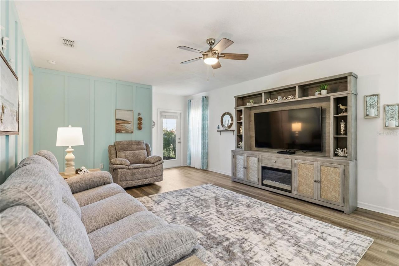 3387 Hilltop Circle, Bradenton, FL 34211 Photo