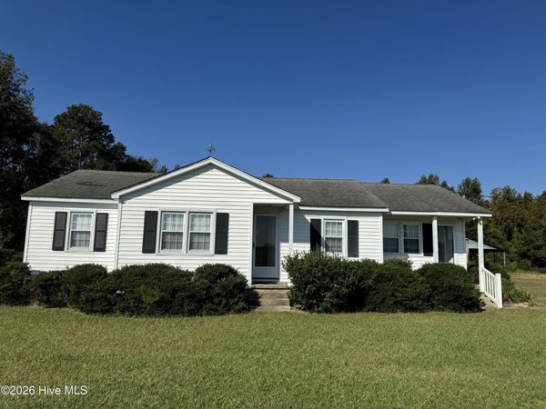 3222 Perry Blizzard Road, Deep Run, NC 28525