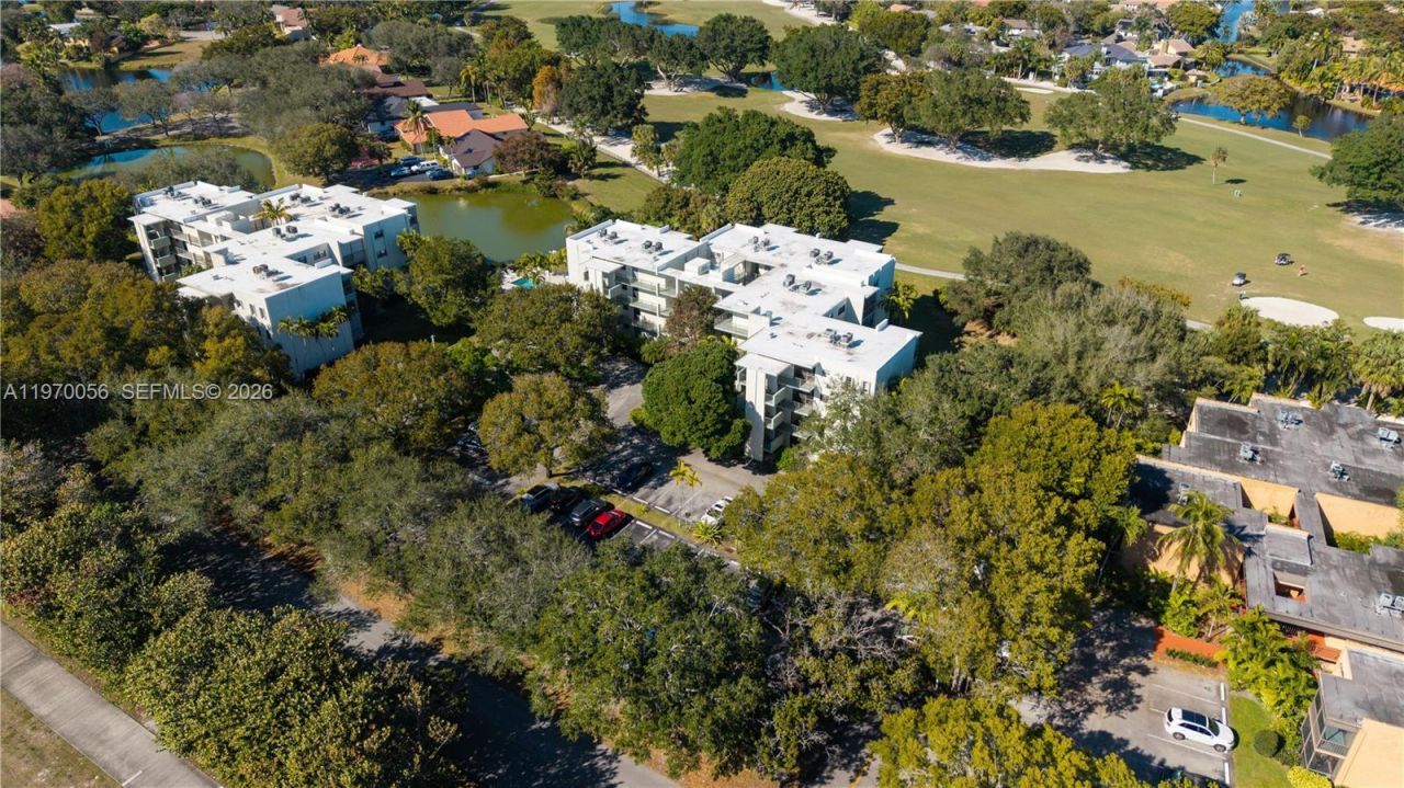 8931 N New River Canal Rd, Unit 1E, Plantation, FL 33324 Photo