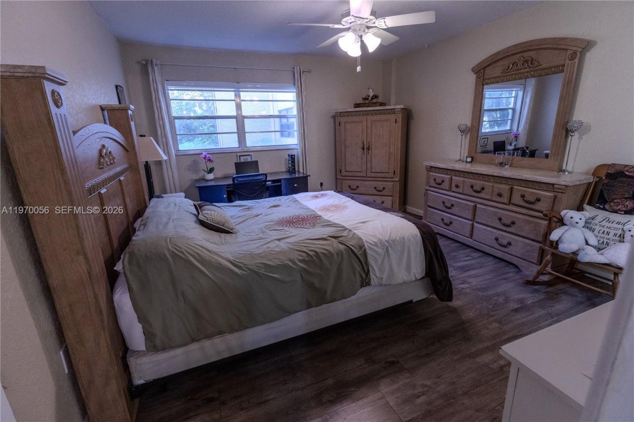 8931 N New River Canal Rd, Unit 1E, Plantation, FL 33324 Photo