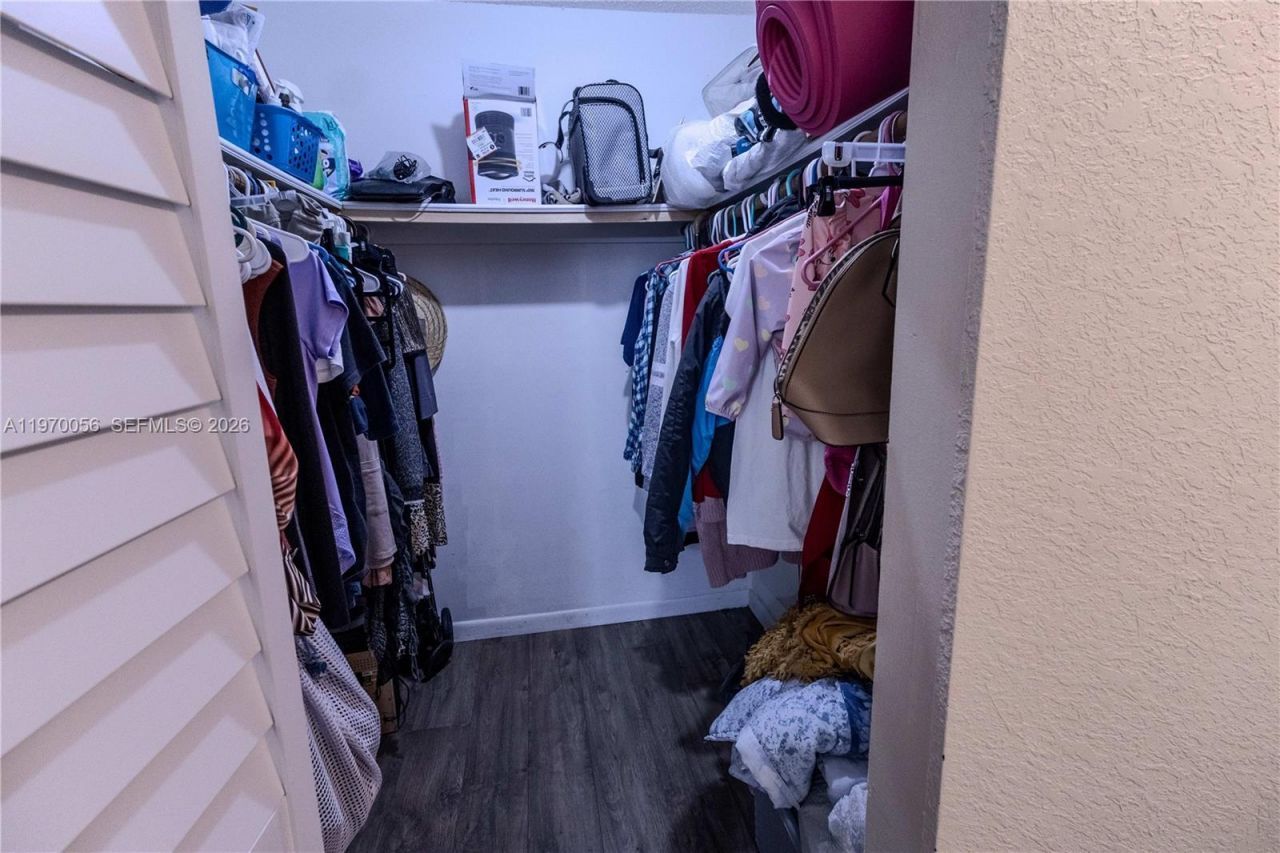 8931 N New River Canal Rd, Unit 1E, Plantation, FL 33324 Photo