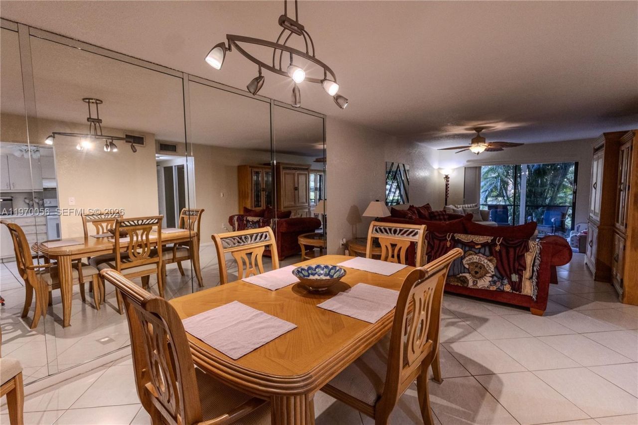 8931 N New River Canal Rd, Unit 1E, Plantation, FL 33324 Photo