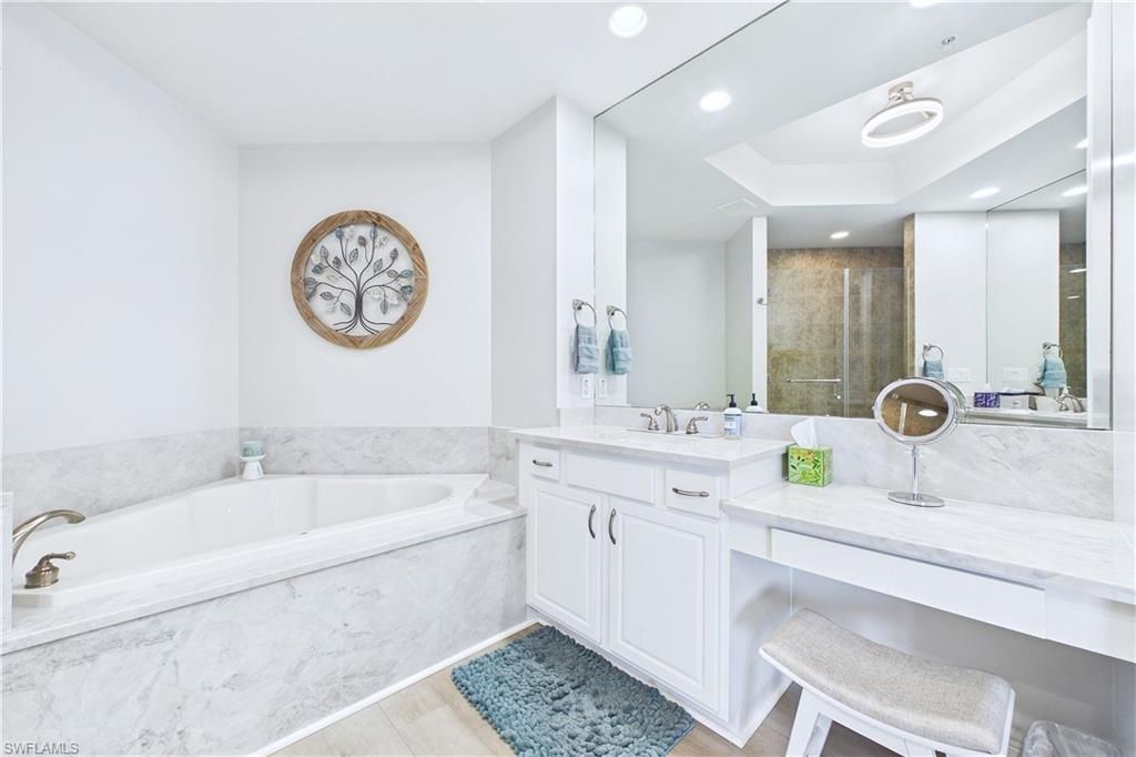 2090 W First St, Unit 2907, Fort Myers, FL 33901 Photo