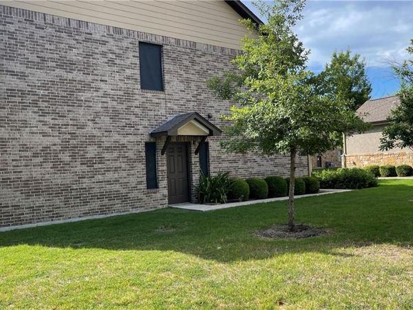 1900 Little Elm TRL, Unit 40, Cedar Park, TX 78613