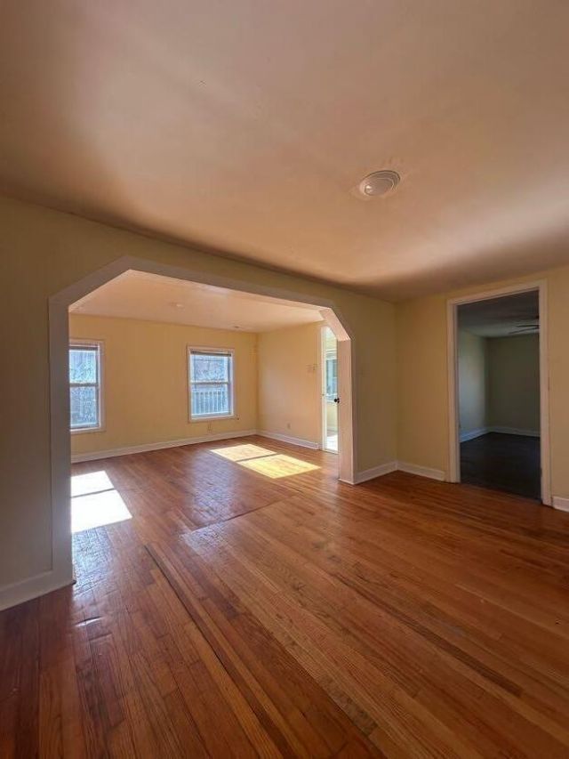 1850 Meeting Street  Photo 10