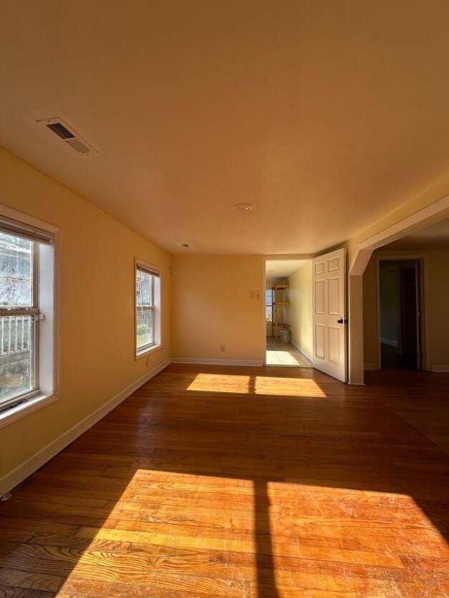 1850 Meeting Street  Photo 17