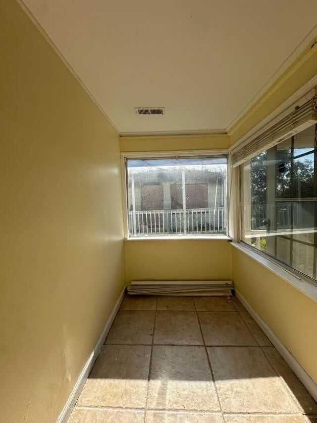 1850 Meeting Street  Photo 6