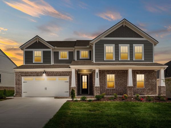 2002 Feather Stone Court , Columbia, TN 38401