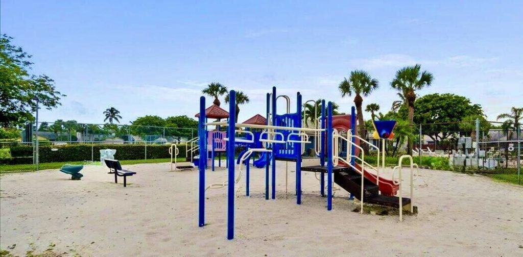 6049 Strawberry Lakes Circle, Lake Worth, FL 33463 Photo