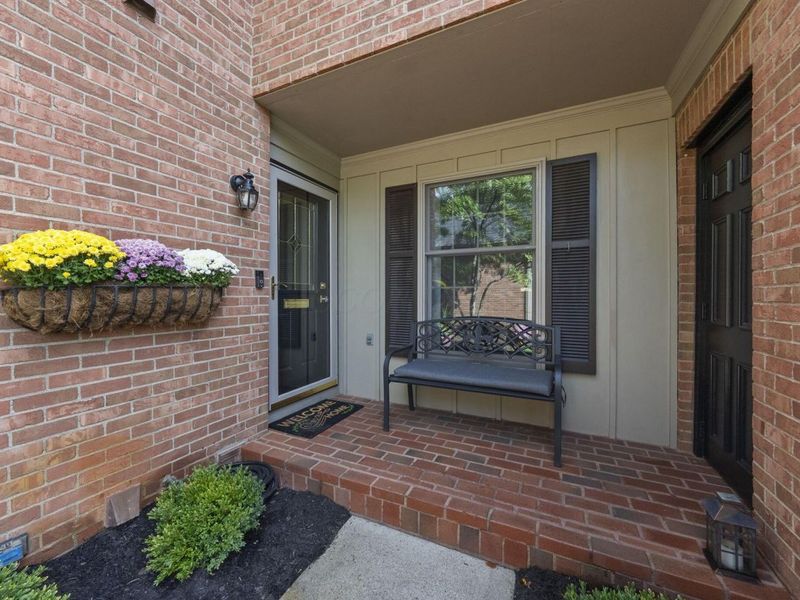 1224 Kenbrook Hills Drive, Unit 25, Columbus, OH 43220 Photo 10