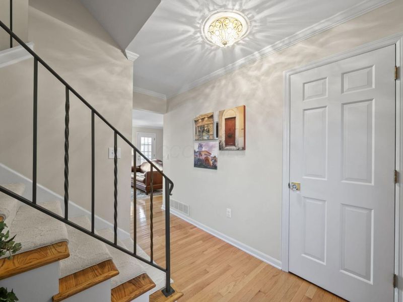 1224 Kenbrook Hills Drive, Unit 25, Columbus, OH 43220 Photo 11