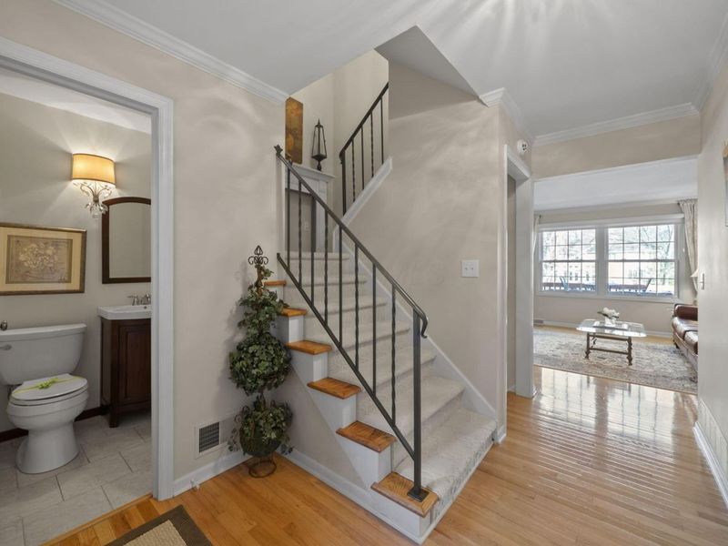 1224 Kenbrook Hills Drive, Unit 25, Columbus, OH 43220 Photo 12