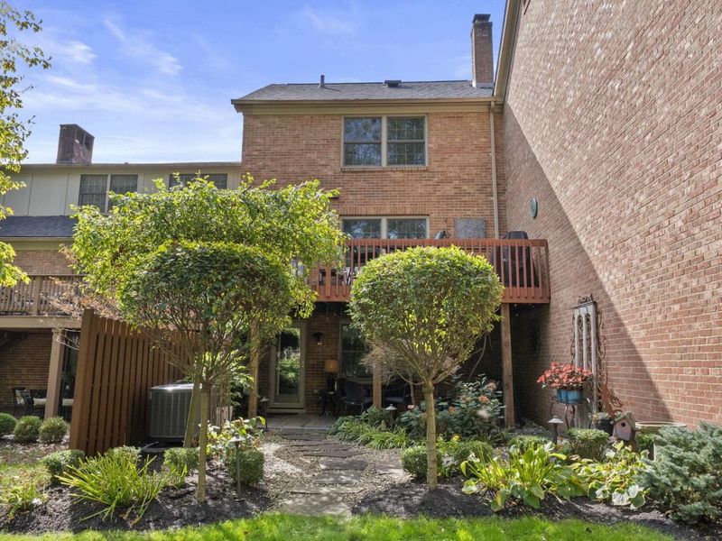 1224 Kenbrook Hills Drive, Unit 25, Columbus, OH 43220 Photo 43