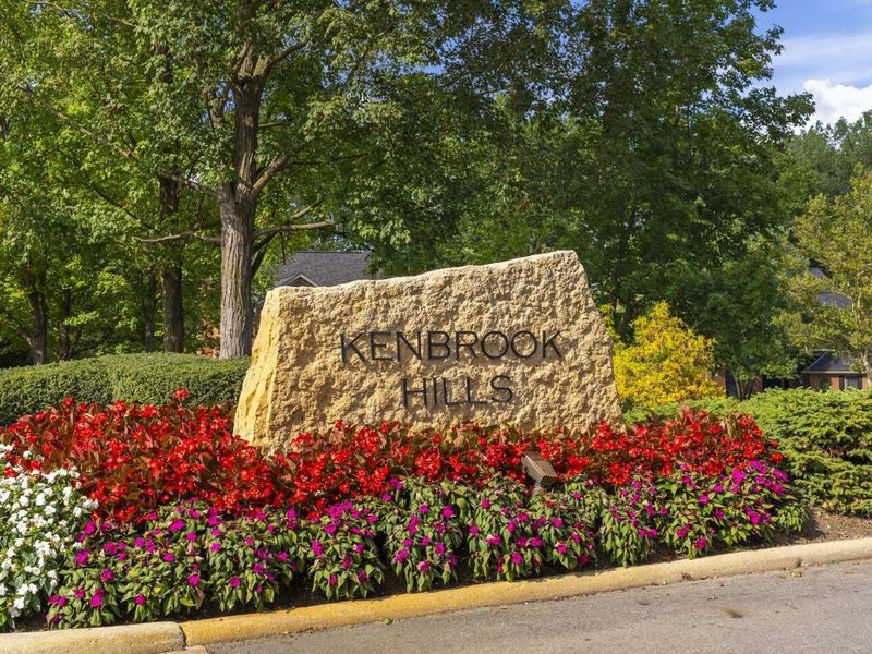 1224 Kenbrook Hills Drive, Unit 25, Columbus, OH 43220 Photo 59