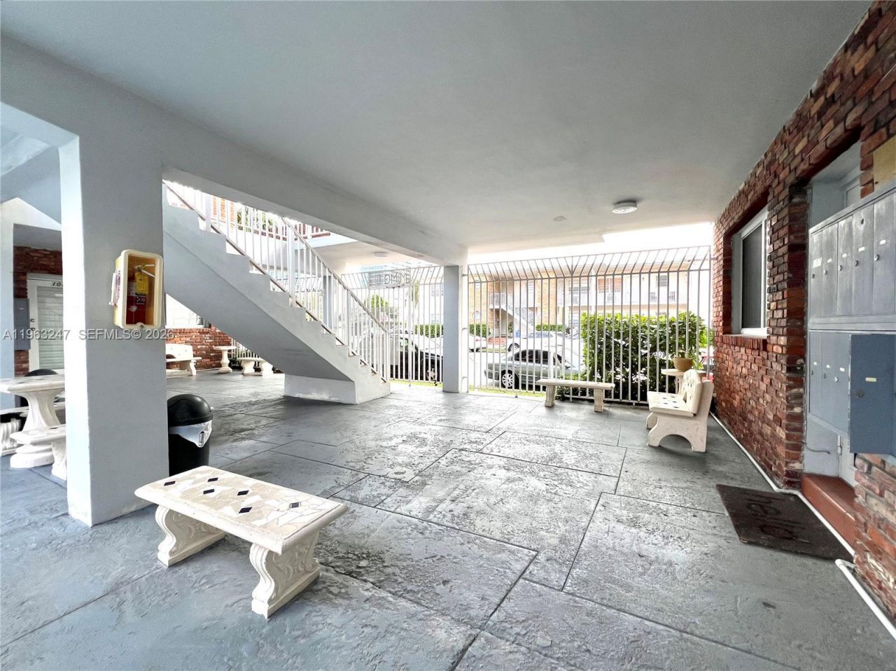 315 69th St, Unit 110, Miami Beach, FL 33141 Photo