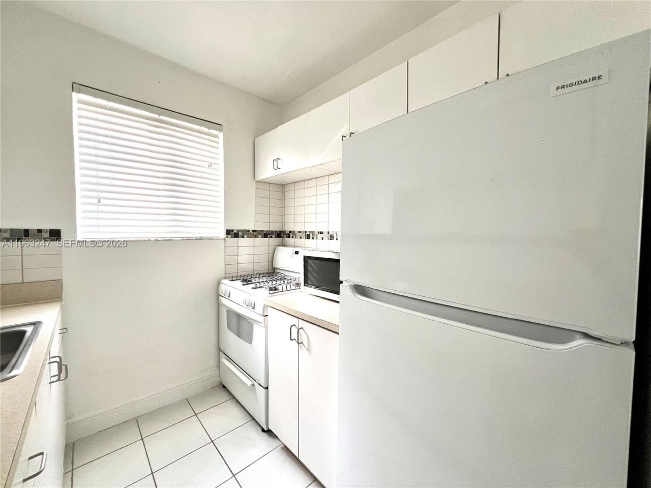 315 69th St, Unit 110, Miami Beach, FL 33141 Photo